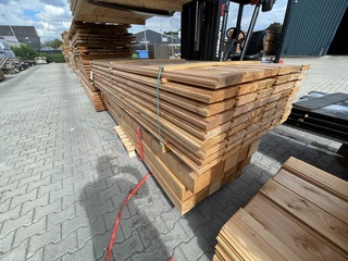 Ca. 108x Douglas zweeds rabat, 26x190mm, lengte 300cm